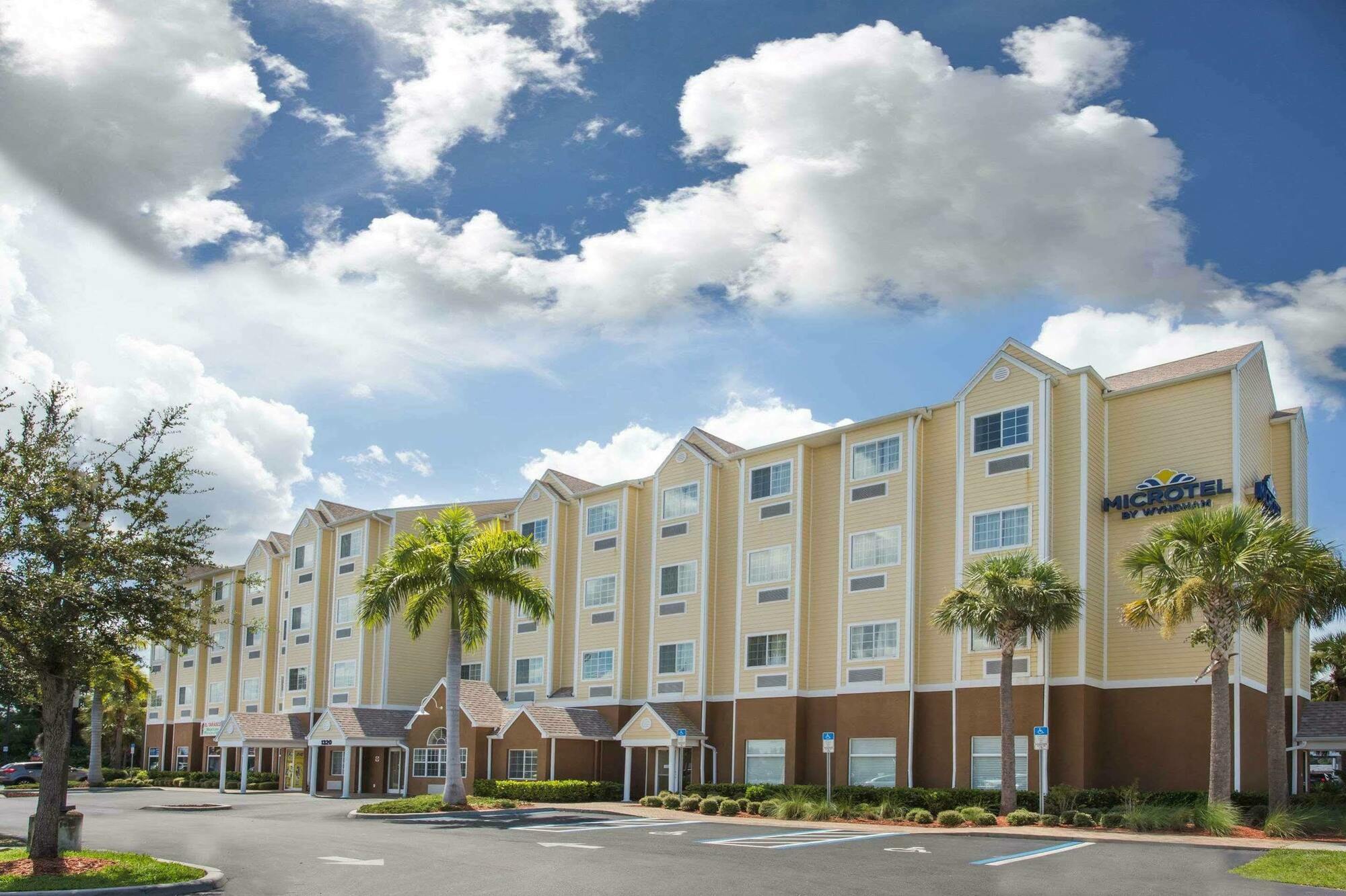 Hotel Quality & Fort Myers Lehigh Acres