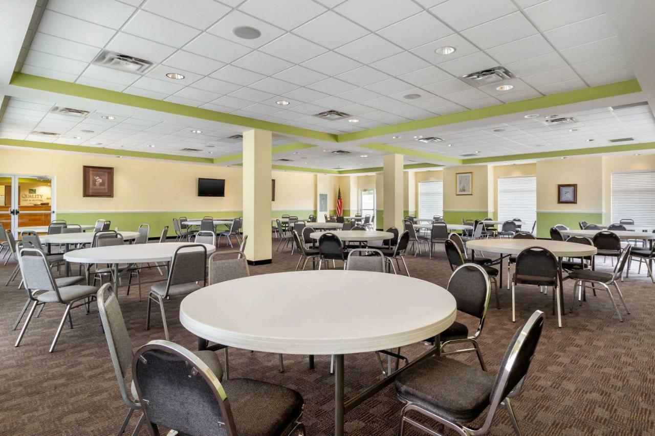 Hotel Quality & Fort Myers